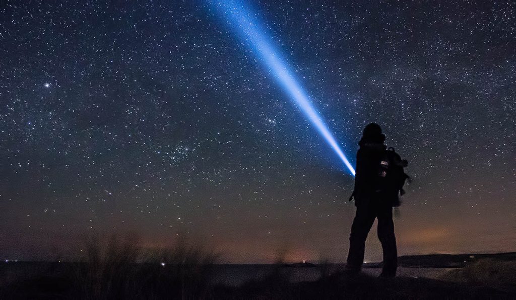 The size and weight of an outdoor flashlight is important.