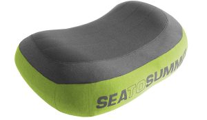 The curved shape of the Sea to Summit Aeros inflatable pillow ads to it's comfort.