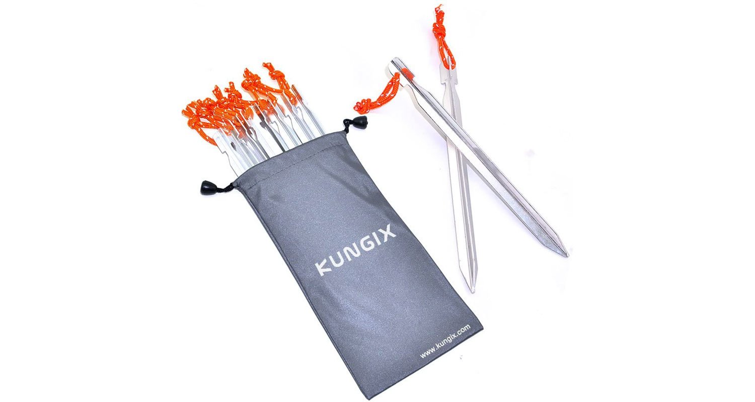 Kungix aluminum reflective orange strap stakes in gray bag.